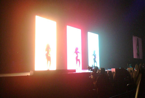 Sugababes silhouetted